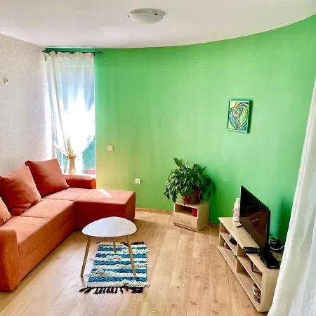 Europe Holiday Apartments First Sea Line Coast *