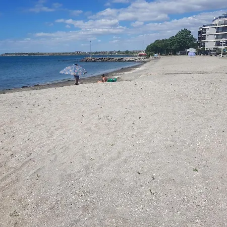 Europe Holiday Apartments First Sea Line Coast *