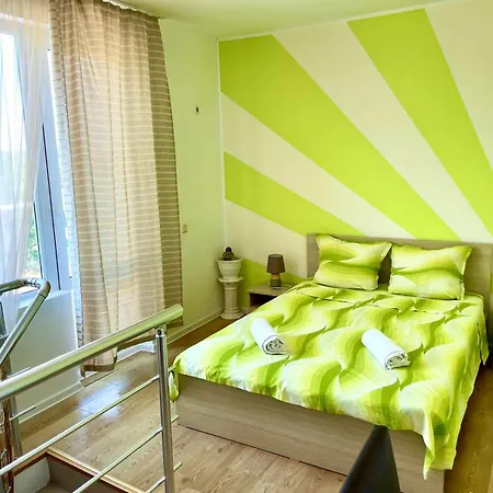 Europe Holiday Apartments First Sea Line Coast Apartament