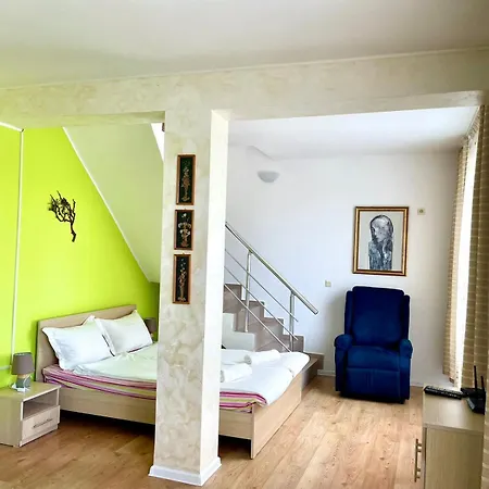 דירה Europe Holiday Apartments First Sea Line Coast *