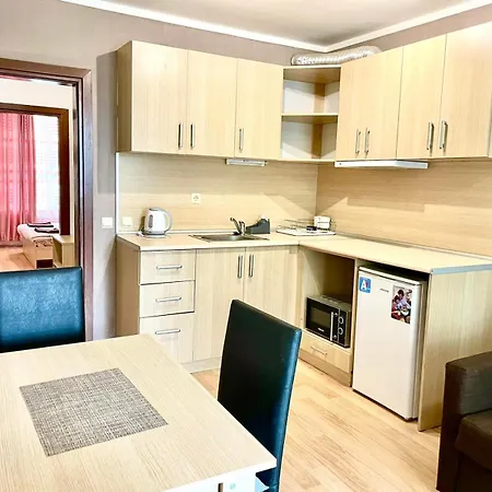 Apartament Europe Holiday Apartments First Sea Line Coast