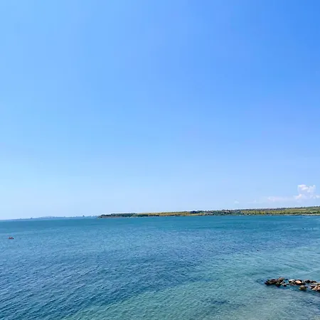 Europe Holiday Apartments First Sea Line Coast דירה